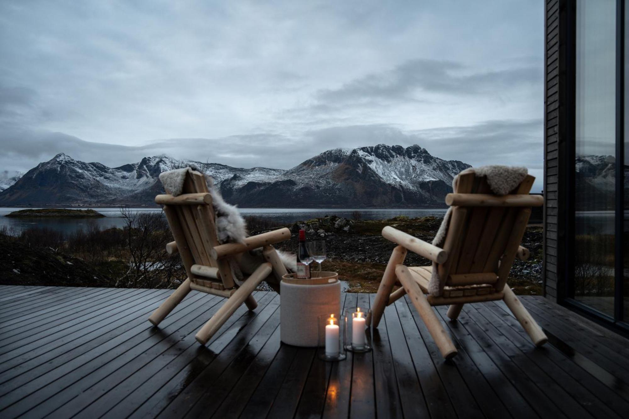 Luksushytte Med Jacuzzi, Summer&Winter Retreat Lyngvaeret Exterior photo