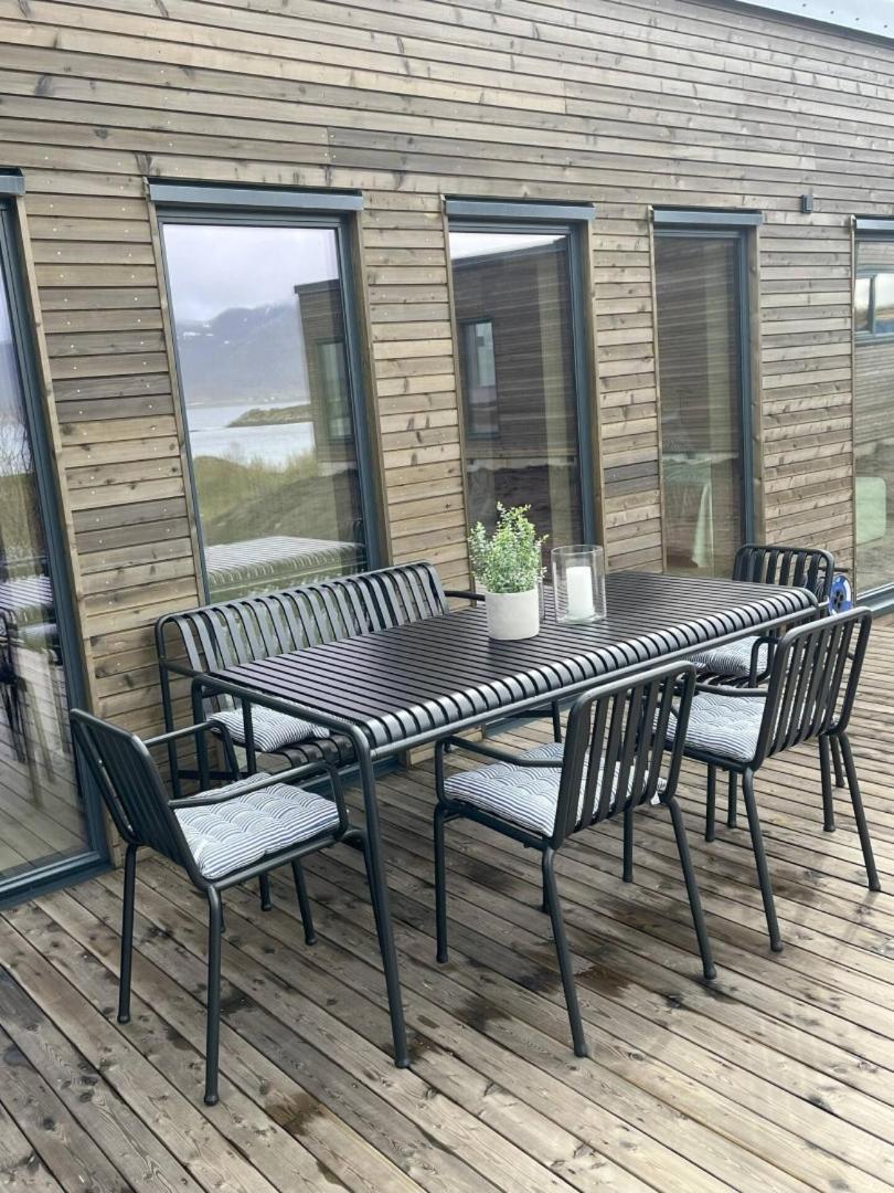 Luksushytte Med Jacuzzi, Summer&Winter Retreat Lyngvaeret Exterior photo