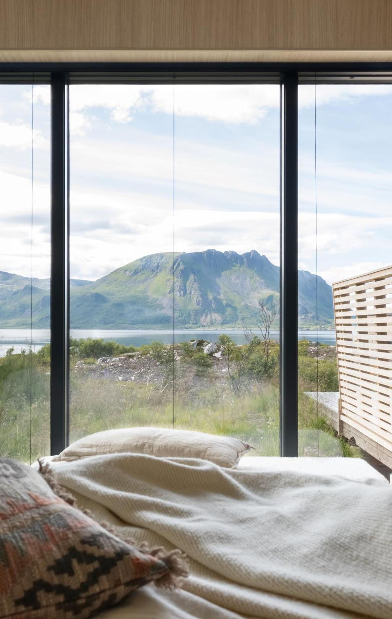 Luksushytte Med Jacuzzi, Summer&Winter Retreat Lyngvaeret Exterior photo